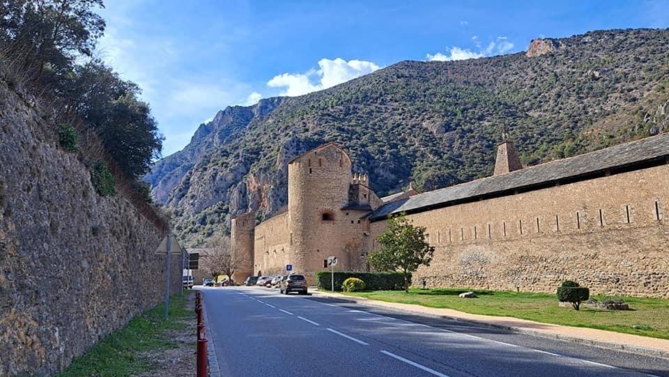 Maison Les Ramparts Villefranche-de-Conflent Exterior foto